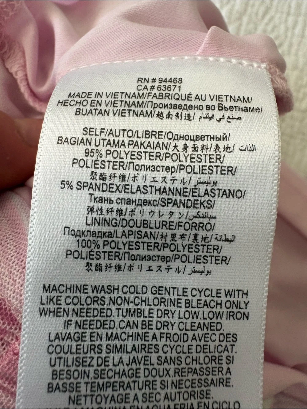 NWT BCBG Generation Mesh Gingham Top in Madras Plaid. Pastel pinks/blues. Size M - Picture 15 of 16